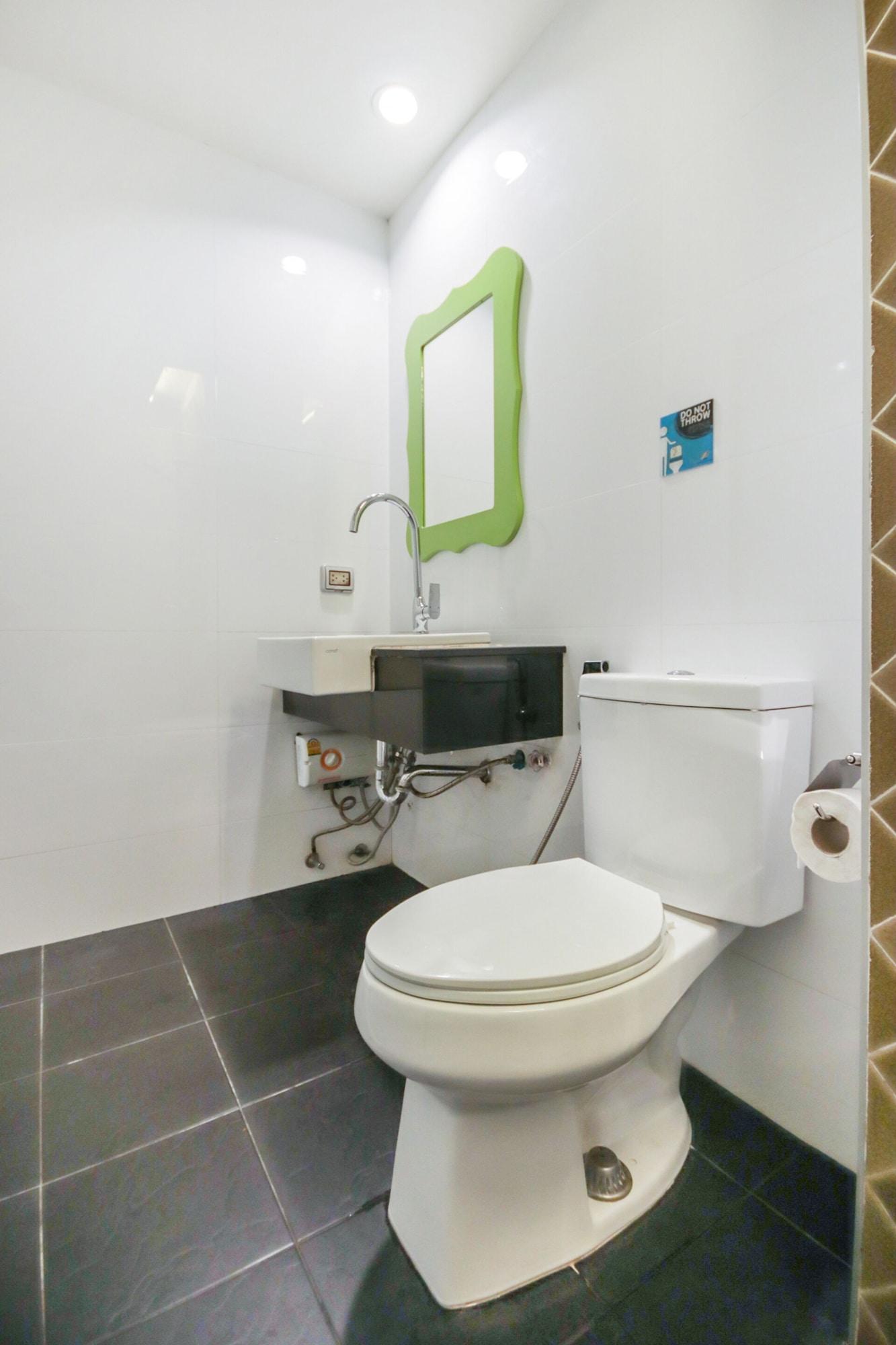 Oyo 1074 Fin Hostel Kata pláž Exteriér fotografie