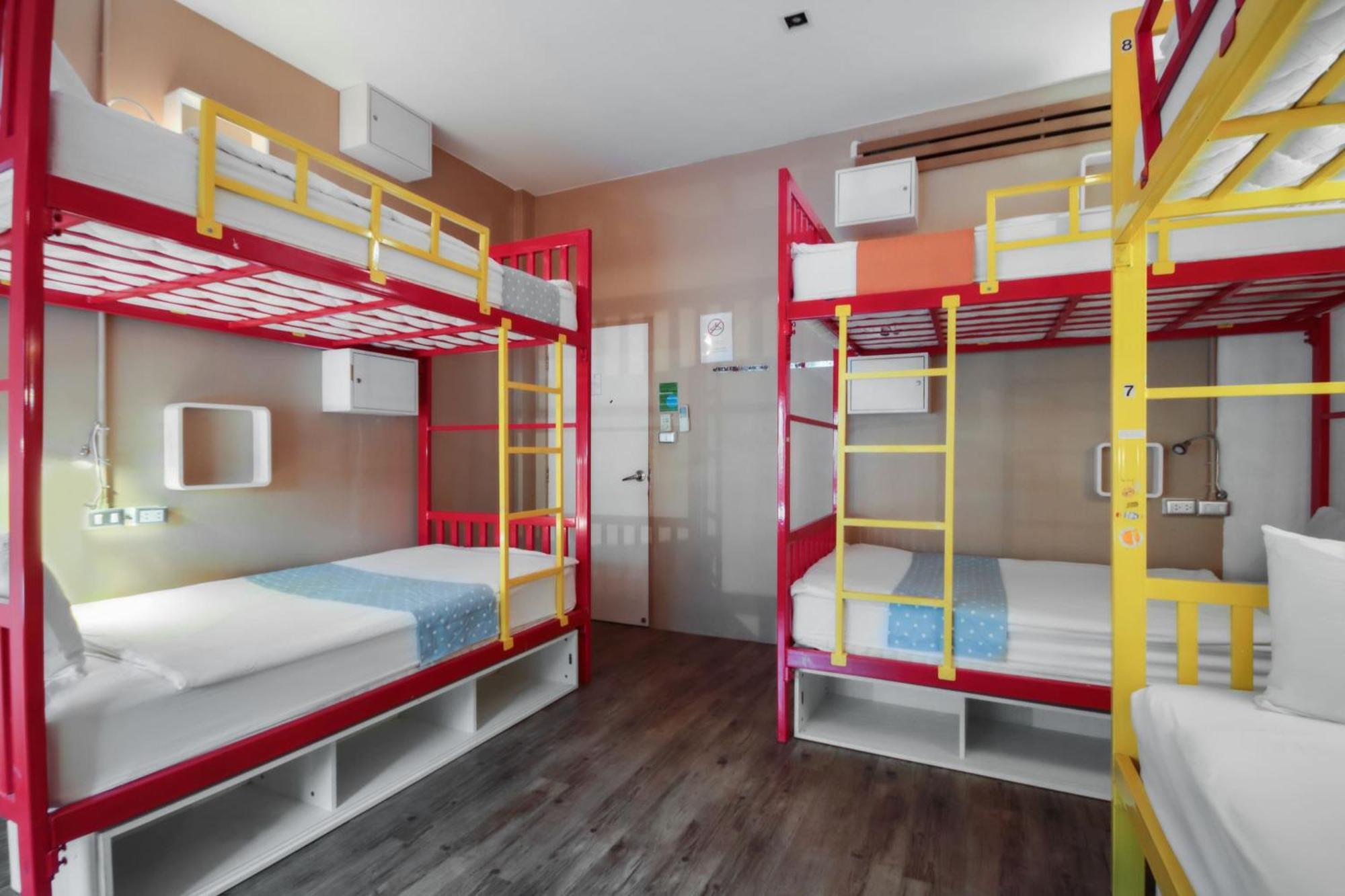 Oyo 1074 Fin Hostel Kata pláž Exteriér fotografie
