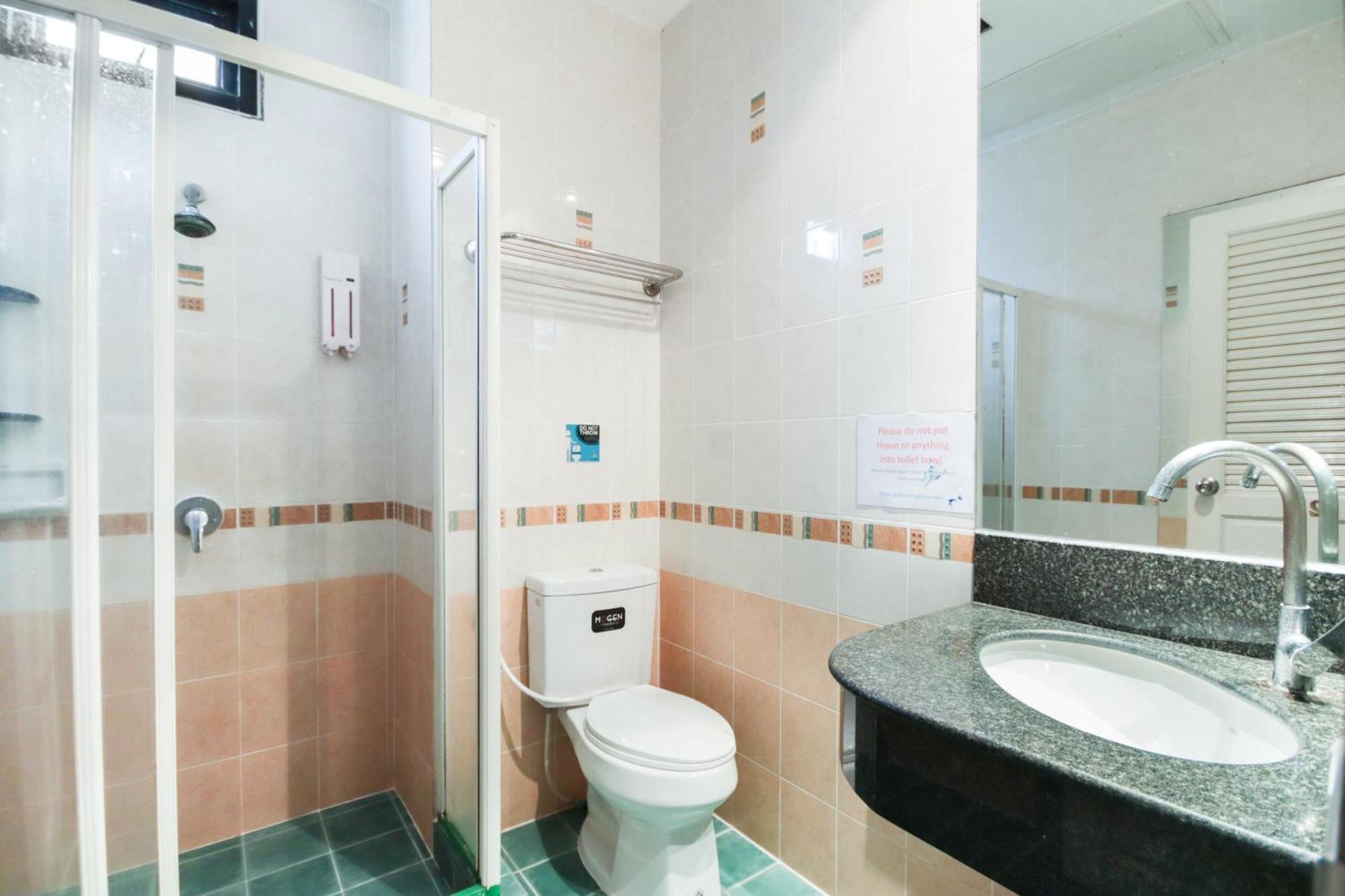 Oyo 1074 Fin Hostel Kata pláž Exteriér fotografie