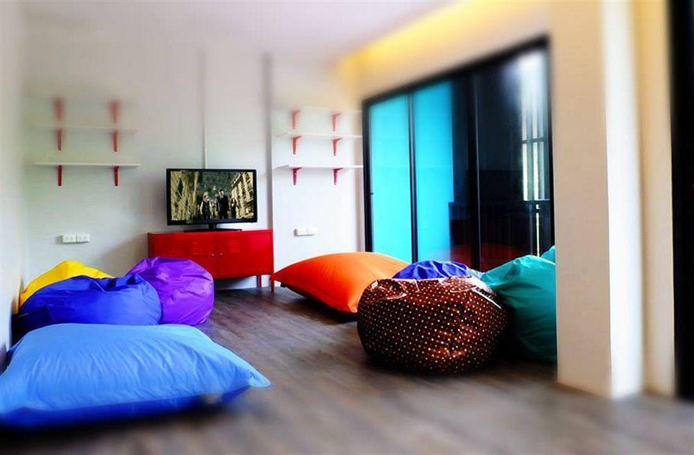 Oyo 1074 Fin Hostel Kata pláž Exteriér fotografie
